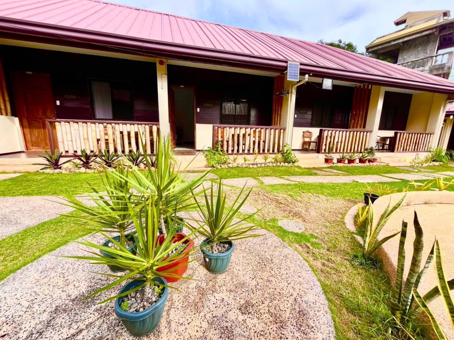 Chiisai Natsu Resort Bolod  Exterior photo