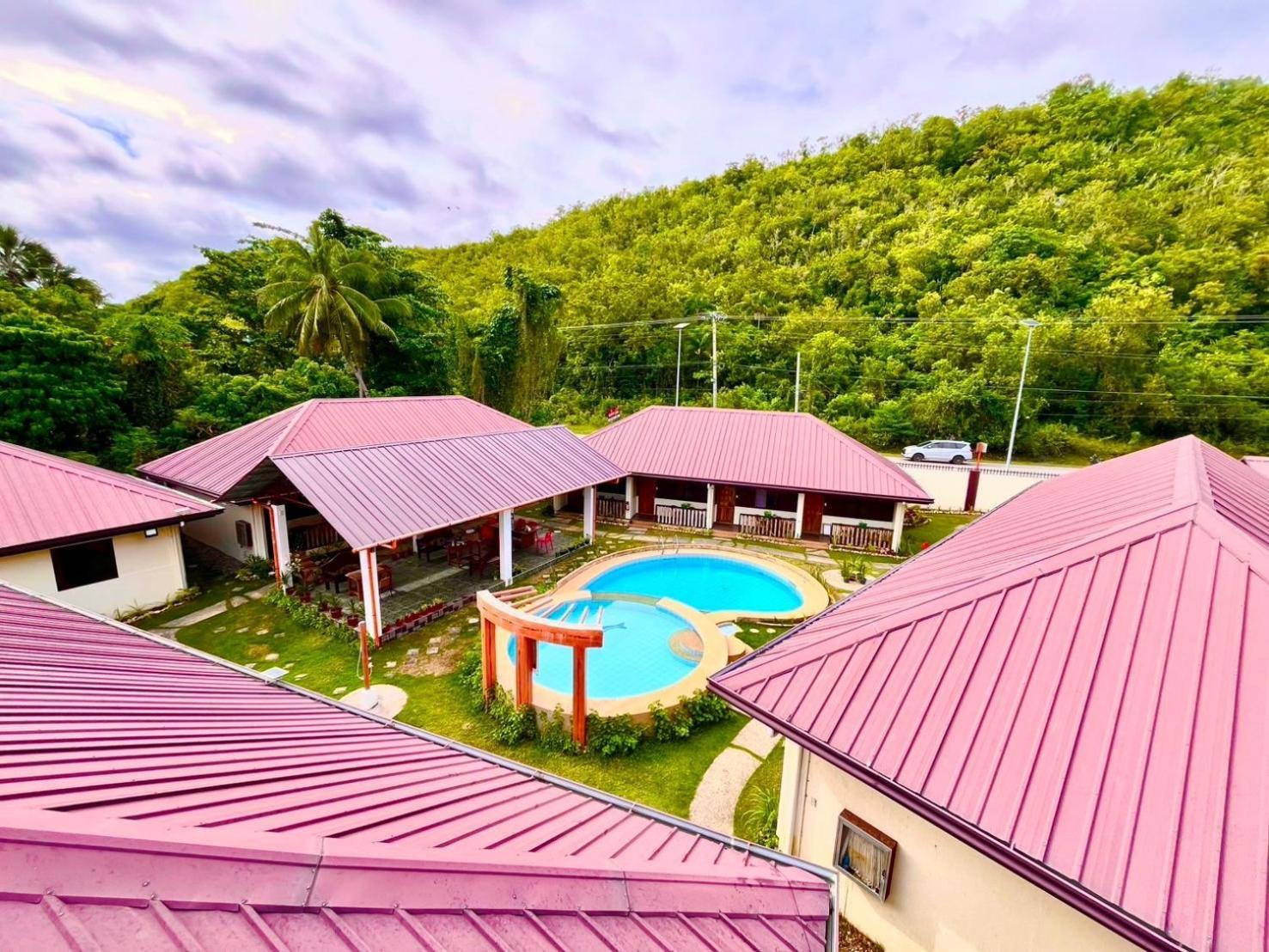 Chiisai Natsu Resort Bolod  Exterior photo