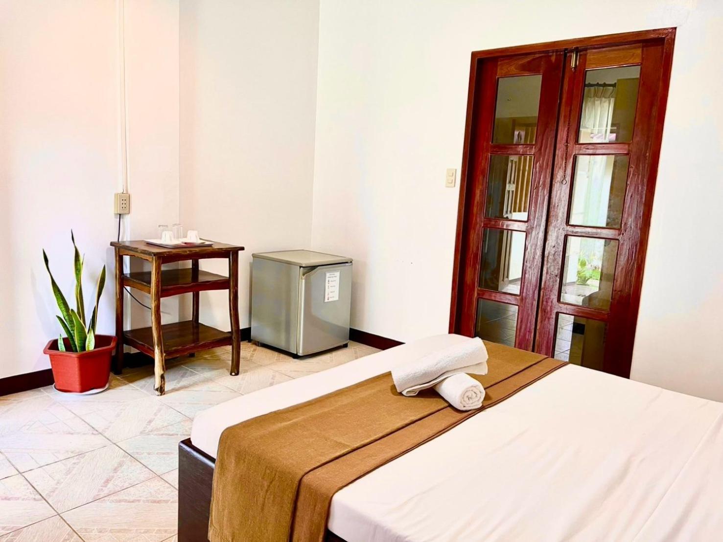 Chiisai Natsu Resort Bolod  Exterior photo
