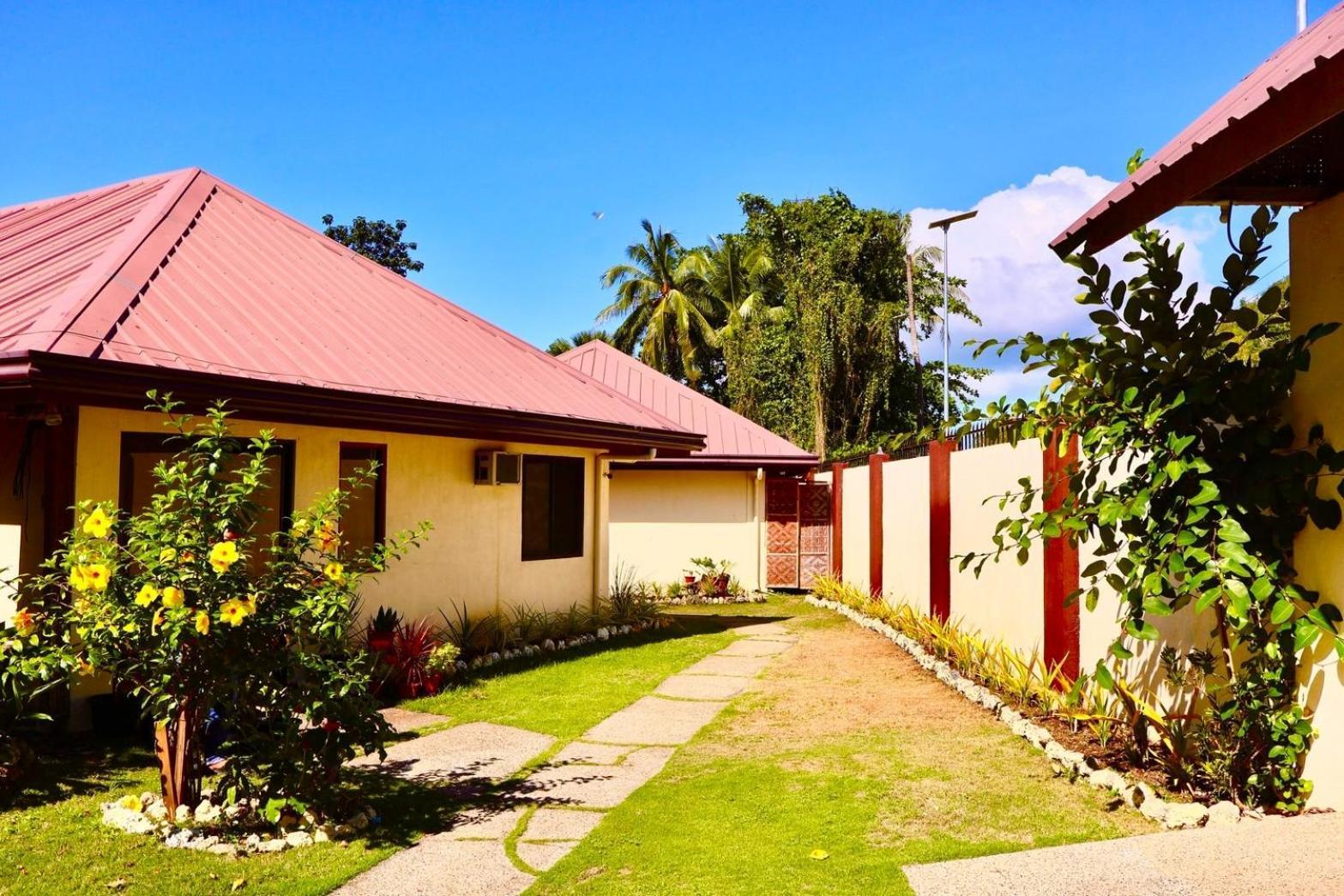 Chiisai Natsu Resort Bolod  Exterior photo